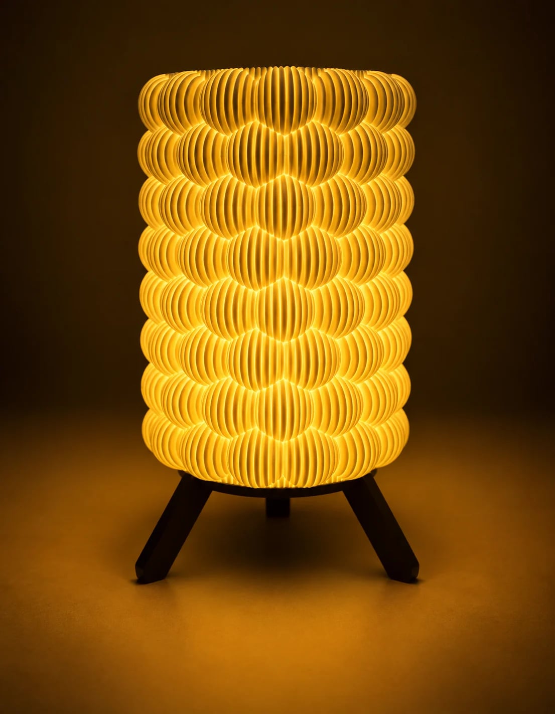 Luminária de Mesa Decorativa Design Geométrico Moderno
